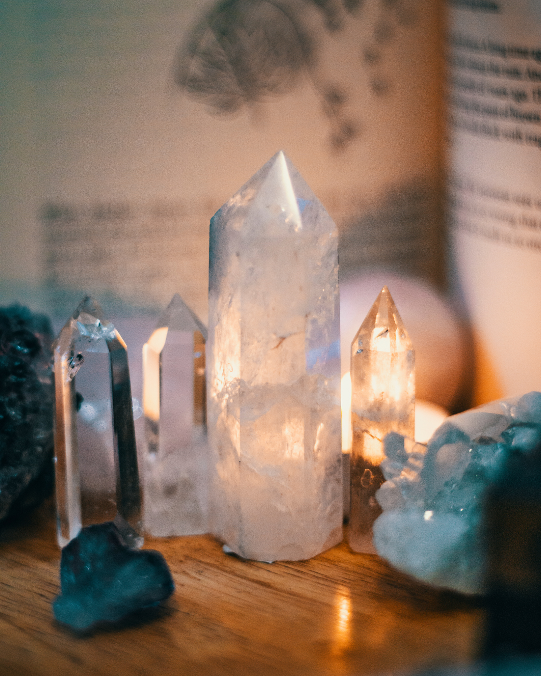 9 Enchanting Bedroom Decor Ideas with Crystals