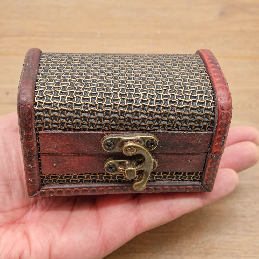 Treasure Chest With Crystal Stones Gift Set