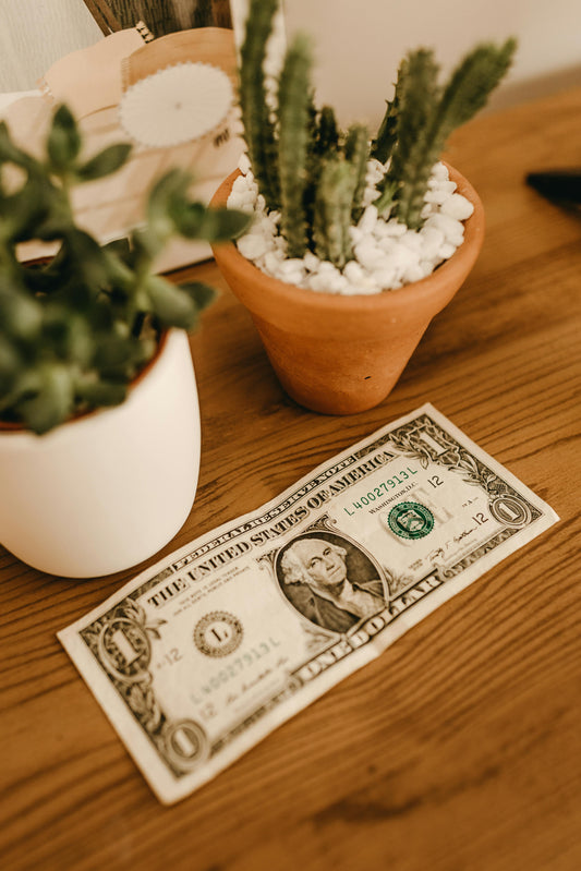 Attracting Wealth Using Crystals And Manifestation