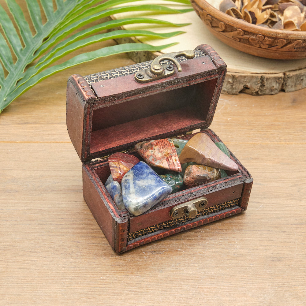 Treasure Chest With Crystal Stones Gift Set
