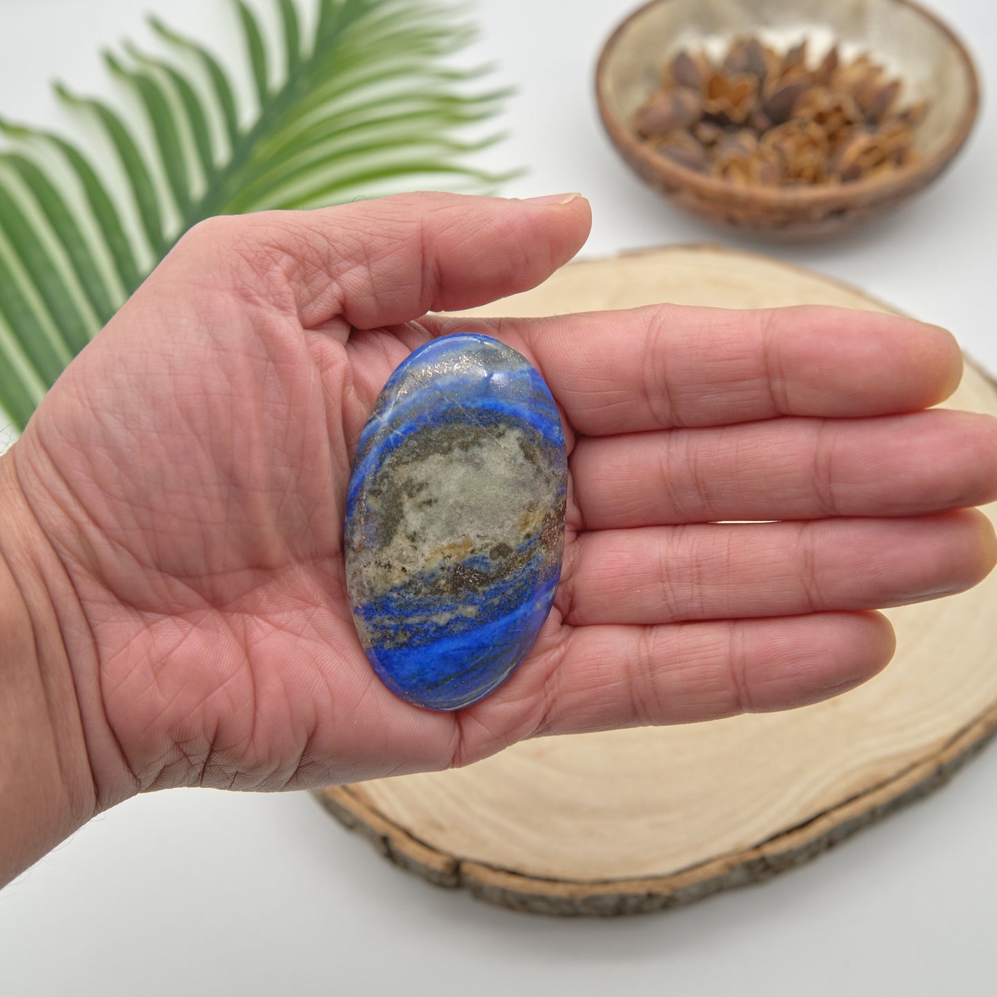 lapis lazuli blue palmstone