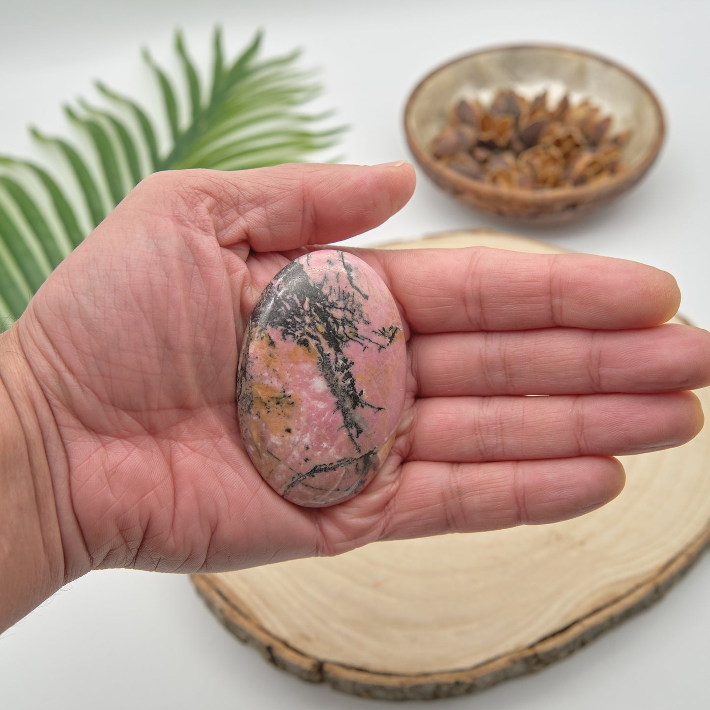 Rhodonite Palmstone 6-7cm