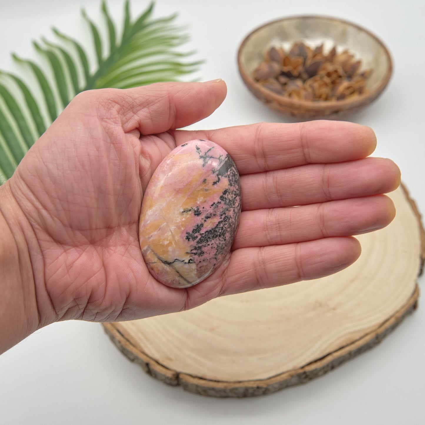 Rhodonite Palmstone 6-7cm