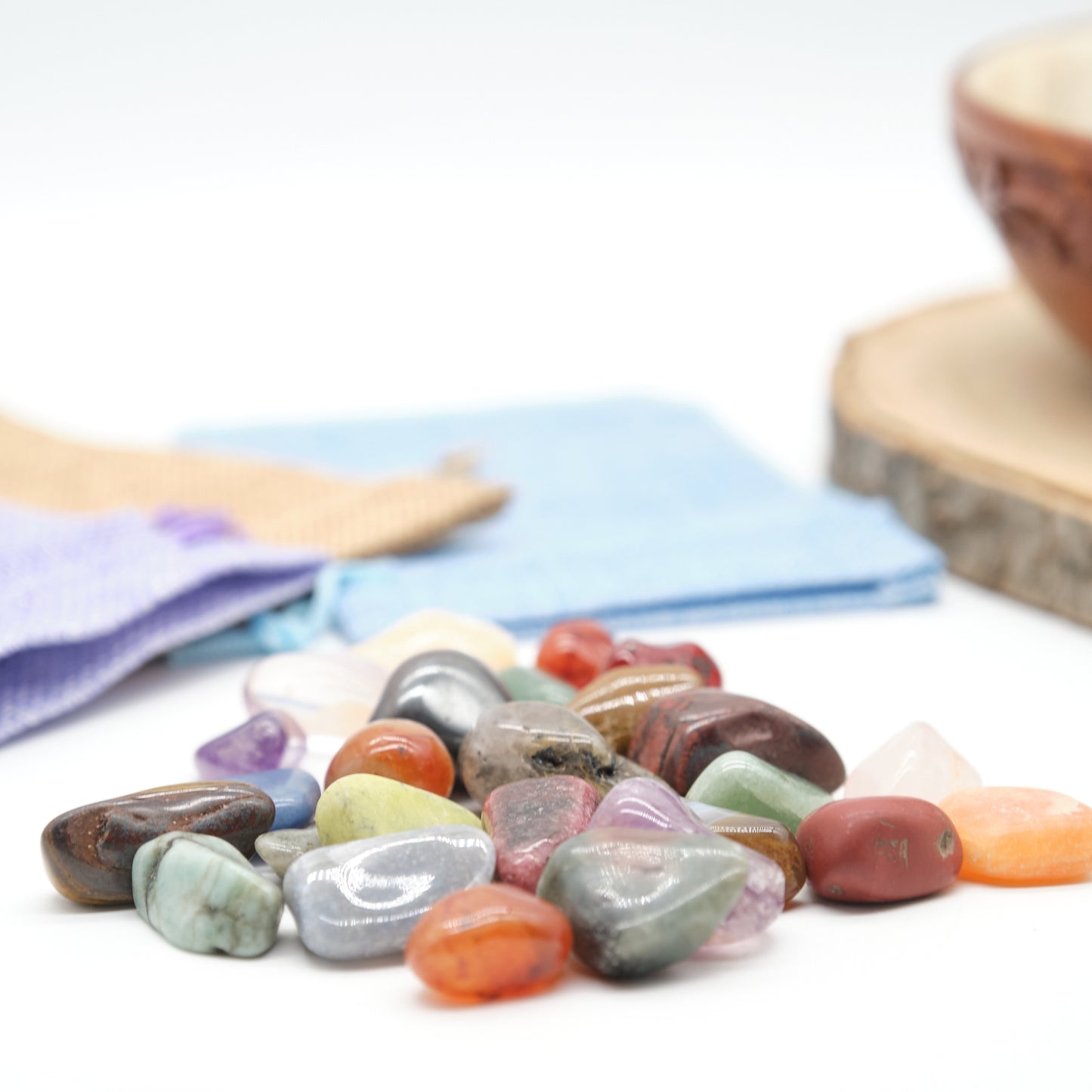 25 Mixed Crystal Stones Set with Linen Bag